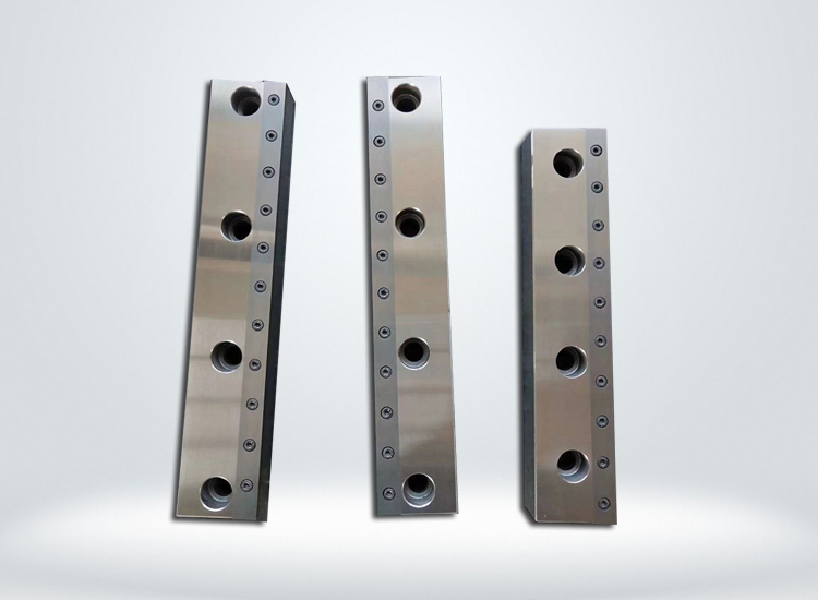 刀口鑲鋼(gāng)刀