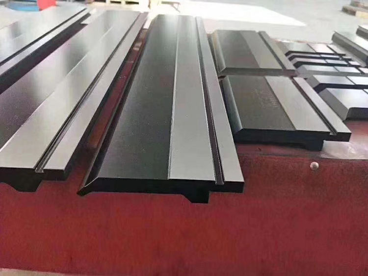 折彎(wan)機模具(ju)