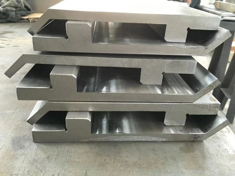 折彎(wan)機模具(ju)